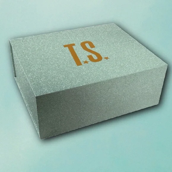 Official Taylor Swift The Life of a Showgirl Spotify Exclusive Crew Neck&Box set - Picture 3 of 3